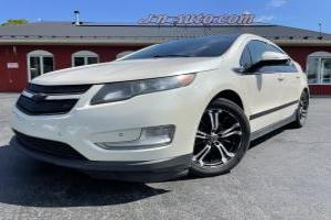 Chevrolet Volt 2012 Premier, Bancs chauffants cuir, 3,7l /100KM à vie $ 11441
