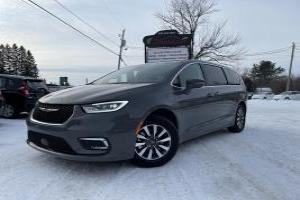 Chrysler Pacifica Hybride 2022 Touring-L 1 Seul proprio, Jamais accidenté! hybride rechargeable! Non admissible aux subvention vente QC Seulement ! $ 55941