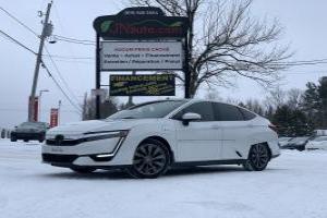 Honda Clarity 2018 Touring Hybrid-Rechargeable  (Essence + Électrique), Plus qu`économique!, cam de recul , 8 roues et pneus! $ 32941