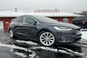 Tesla Model X75D 2016 6 passagers $ 41942